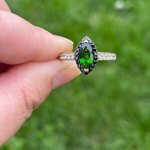 Chrome diopside, white zircon and black spinel ring